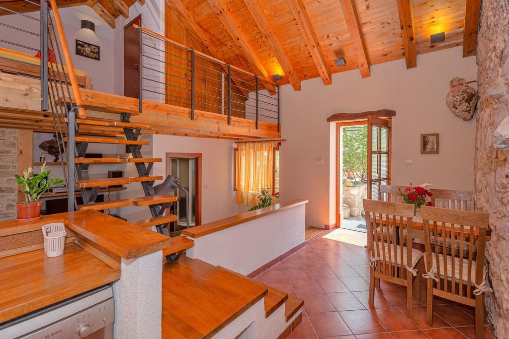 Rudina * Stari Grad (Hvar)