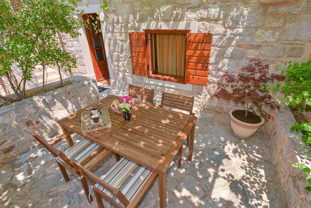 Rudina * Stari Grad (Hvar)